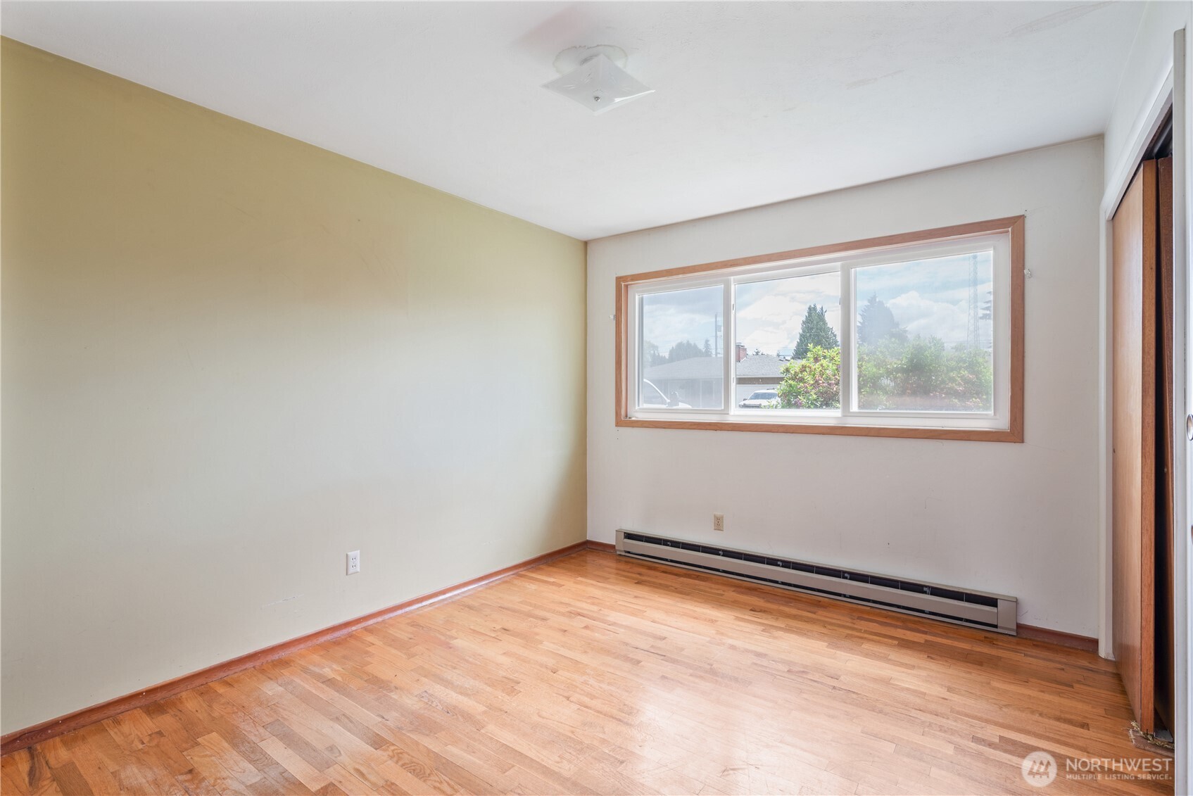 2586 Taylor Longview WA 98632