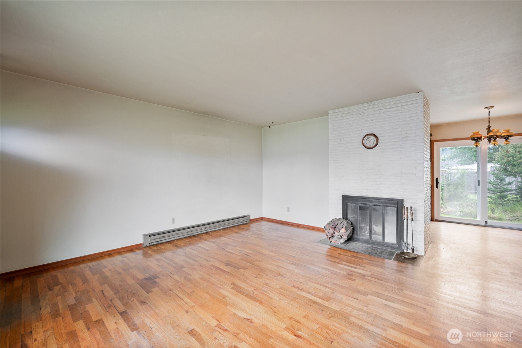 2586 Taylor Longview WA 98632