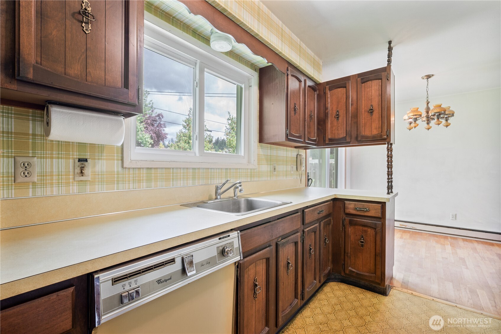 2586 Taylor Longview WA 98632