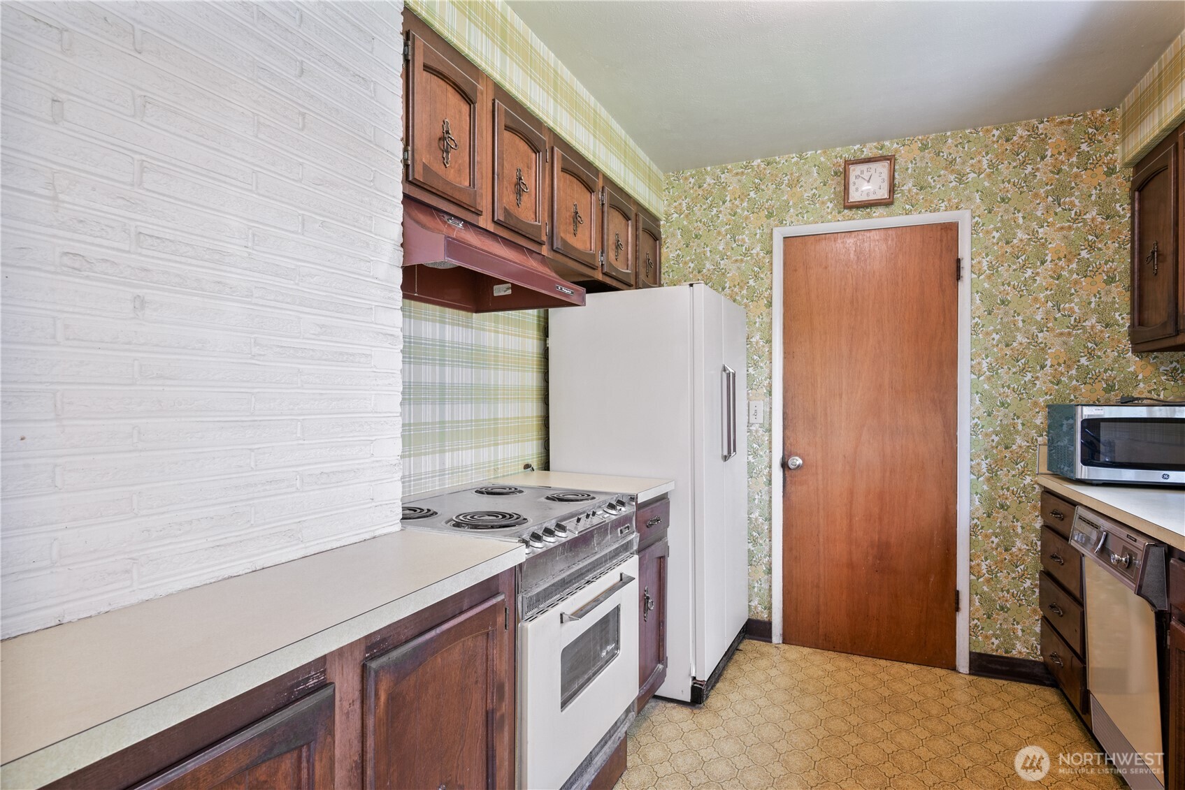 2586 Taylor Longview WA 98632