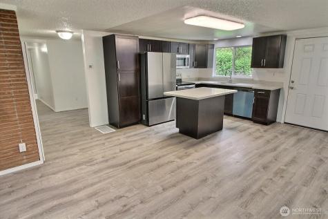 22512 SE 218th Street Maple Valley WA 98038