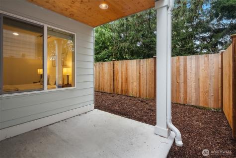 13 160th Place SE Bothell WA 98012
