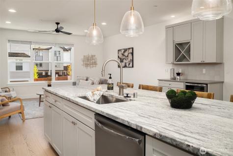 13 160th Place SE Bothell WA 98012