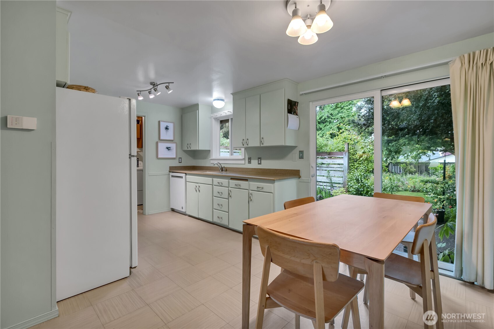 35413 11th Avenue SW Federal Way WA 98023