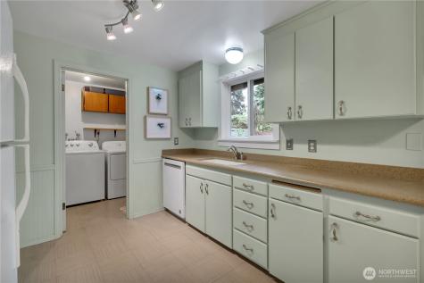 35413 11th Avenue SW Federal Way WA 98023