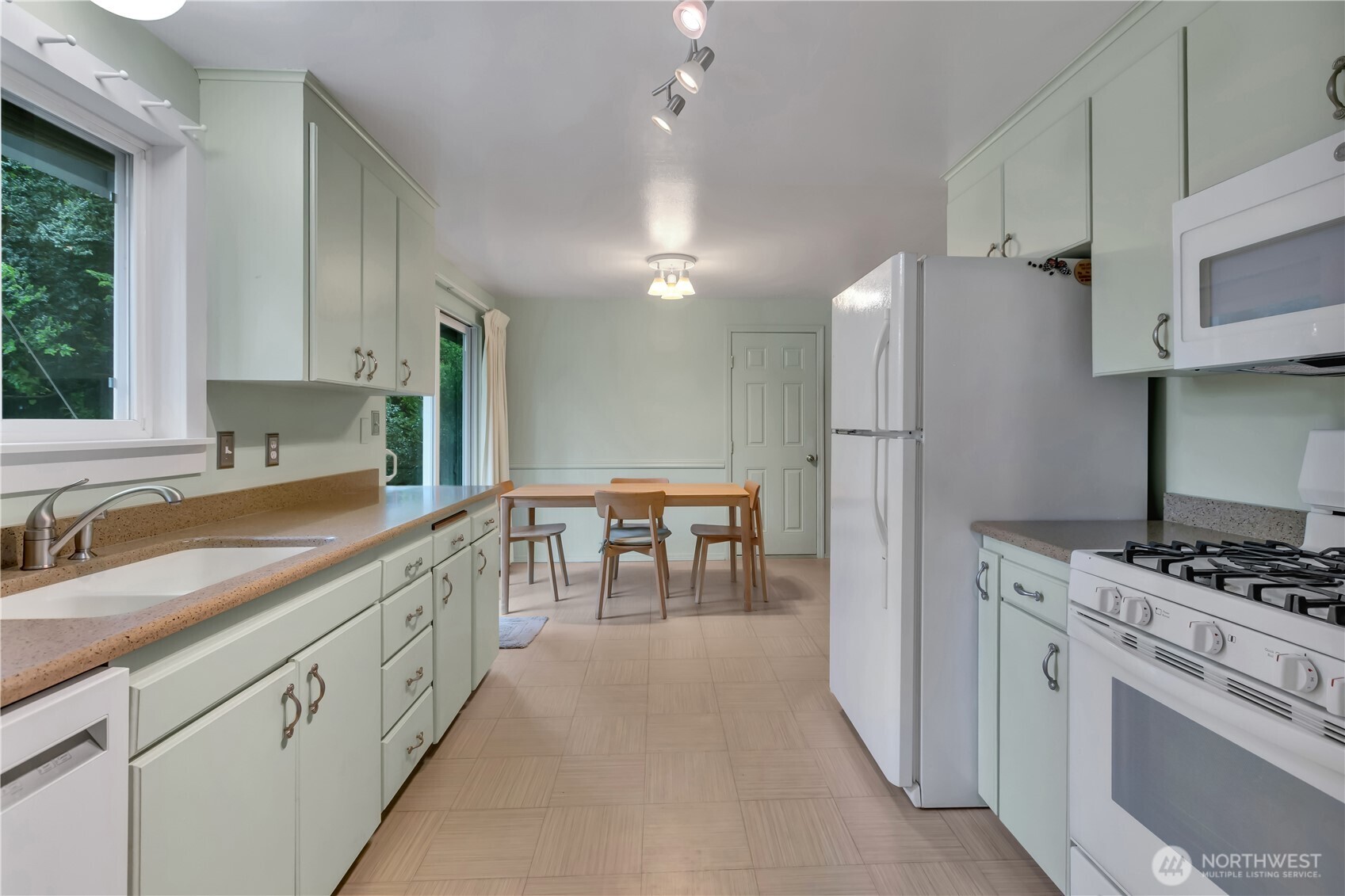 35413 11th Avenue SW Federal Way WA 98023