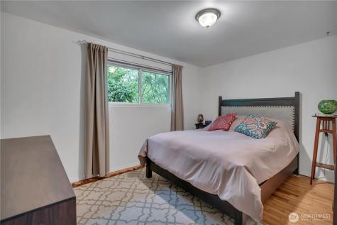 35413 11th Avenue SW Federal Way WA 98023