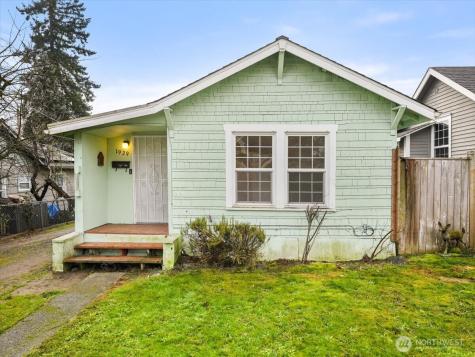 1929 11th Street Bremerton WA 98337