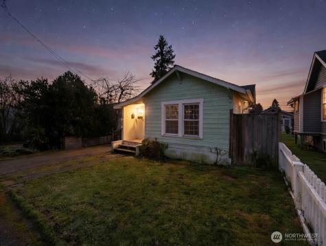 1929 11th Street Bremerton WA 98337