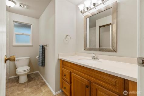 3322 43rd Place NE Tacoma WA 98422