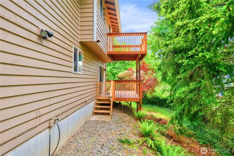 3322 43rd Place NE Tacoma WA 98422
