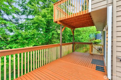 3322 43rd Place NE Tacoma WA 98422