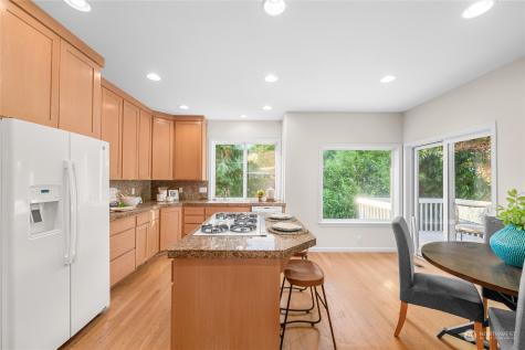 3610 Sw Barton Street Seattle WA 98126