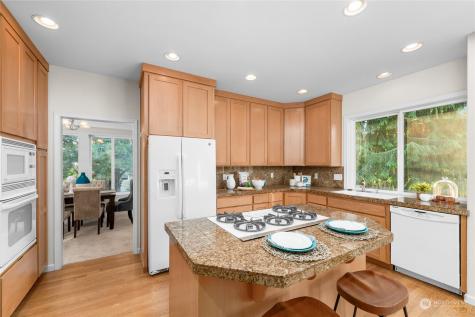 3610 Sw Barton Street Seattle WA 98126
