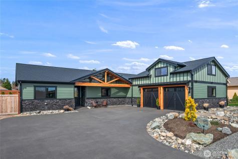 8227 Comox Road Blaine WA 98230