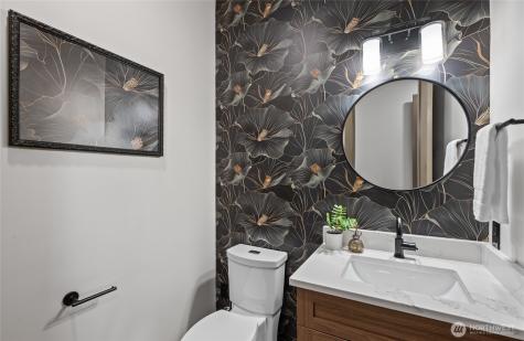 8227 Comox Road Blaine WA 98230