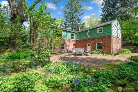 4423 NE 178th Street Lake Forest Park WA 98155