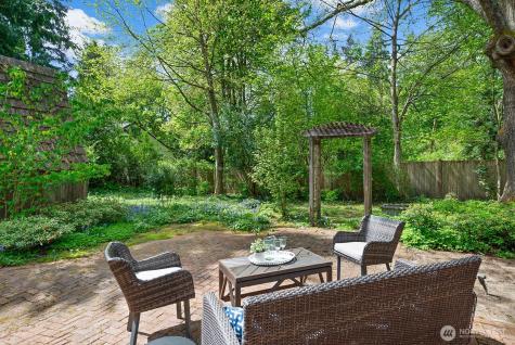 4423 NE 178th Street Lake Forest Park WA 98155