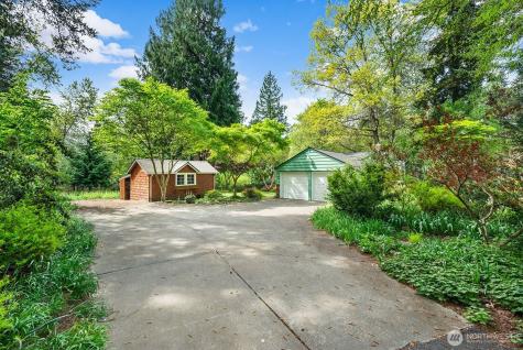 4423 NE 178th Street Lake Forest Park WA 98155