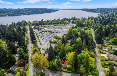 4423 NE 178th Street Lake Forest Park WA 98155