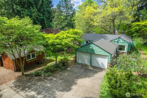 4423 NE 178th Street Lake Forest Park WA 98155