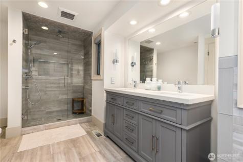 10510 NE 44th Street Kirkland WA 98033