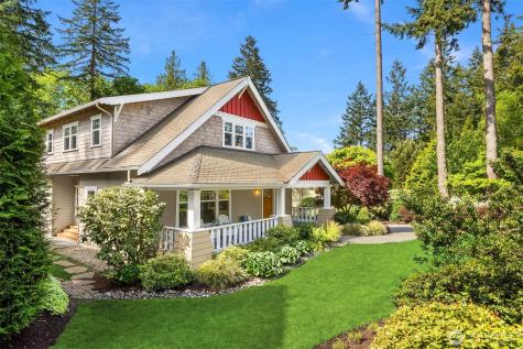 647 NW Janelle Place Bainbridge Island WA 98110