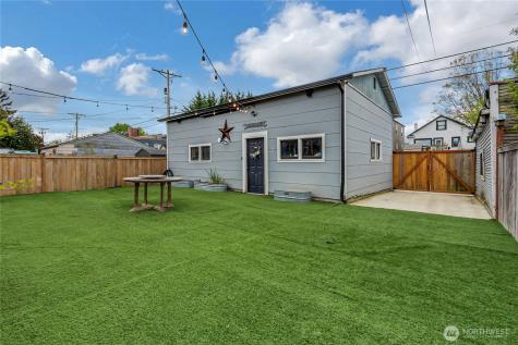 926 S Ainsworth Avenue Tacoma WA 98405