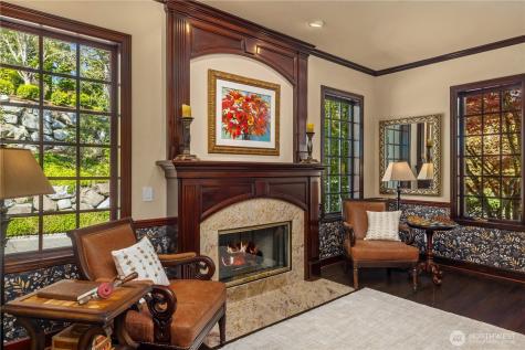 4145 Peregrine Point Way SE Sammamish WA 98075