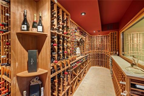 4145 Peregrine Point Way SE Sammamish WA 98075