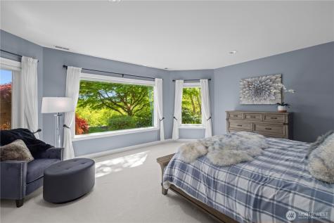4145 Peregrine Point Way SE Sammamish WA 98075