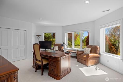 4145 Peregrine Point Way SE Sammamish WA 98075