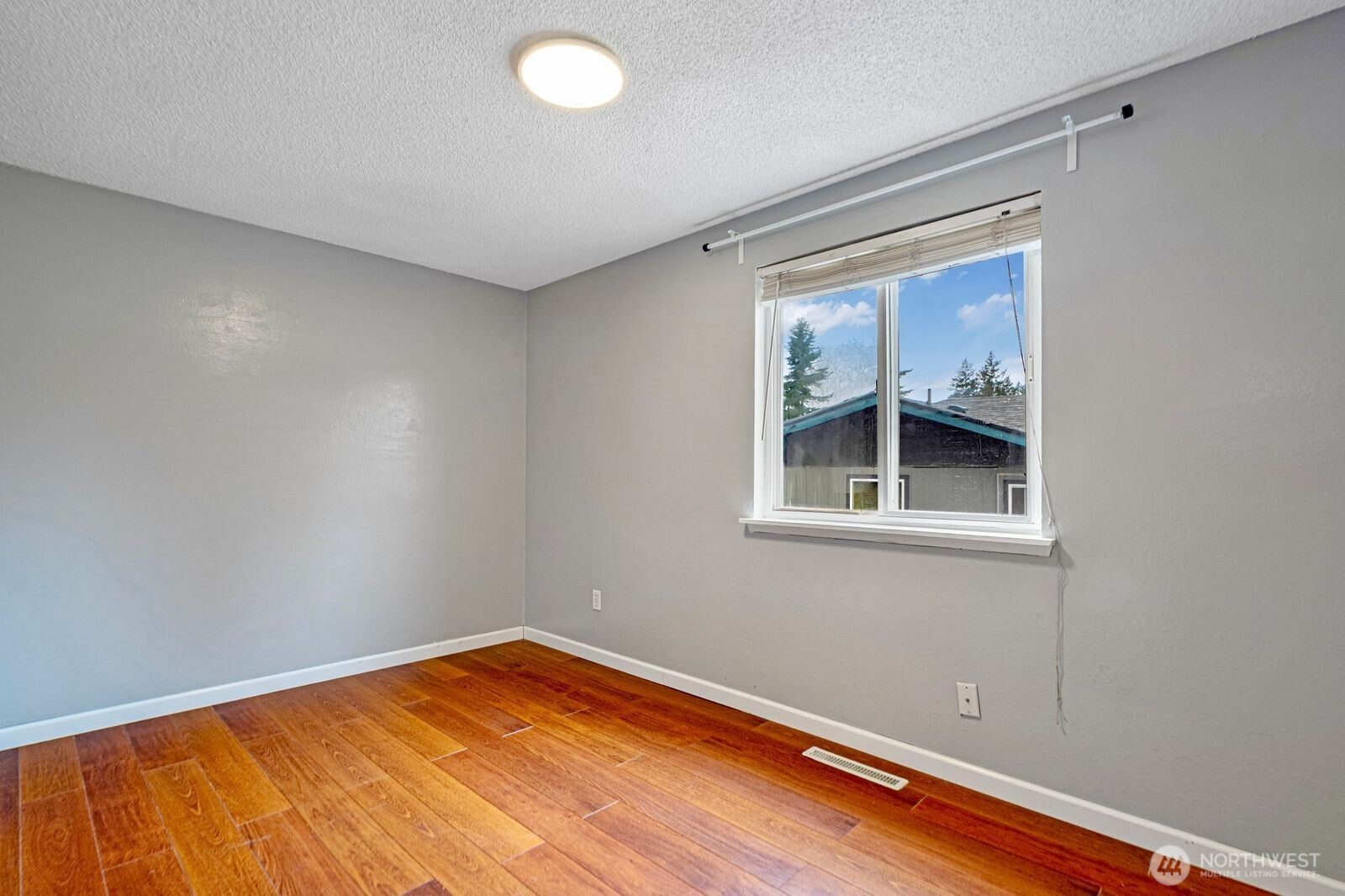 1102 156th Street E Tacoma WA 98445