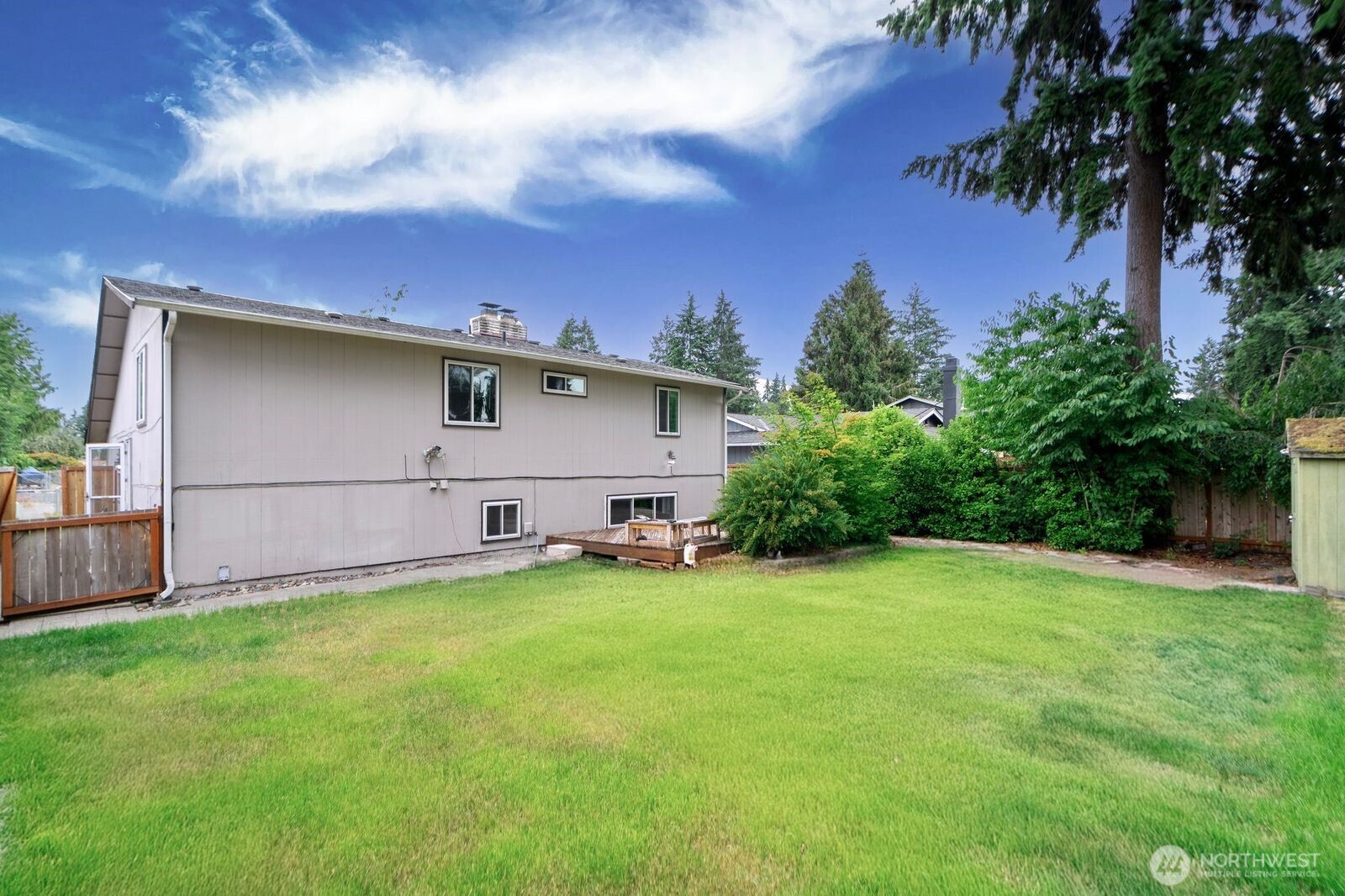 1102 156th Street E Tacoma WA 98445