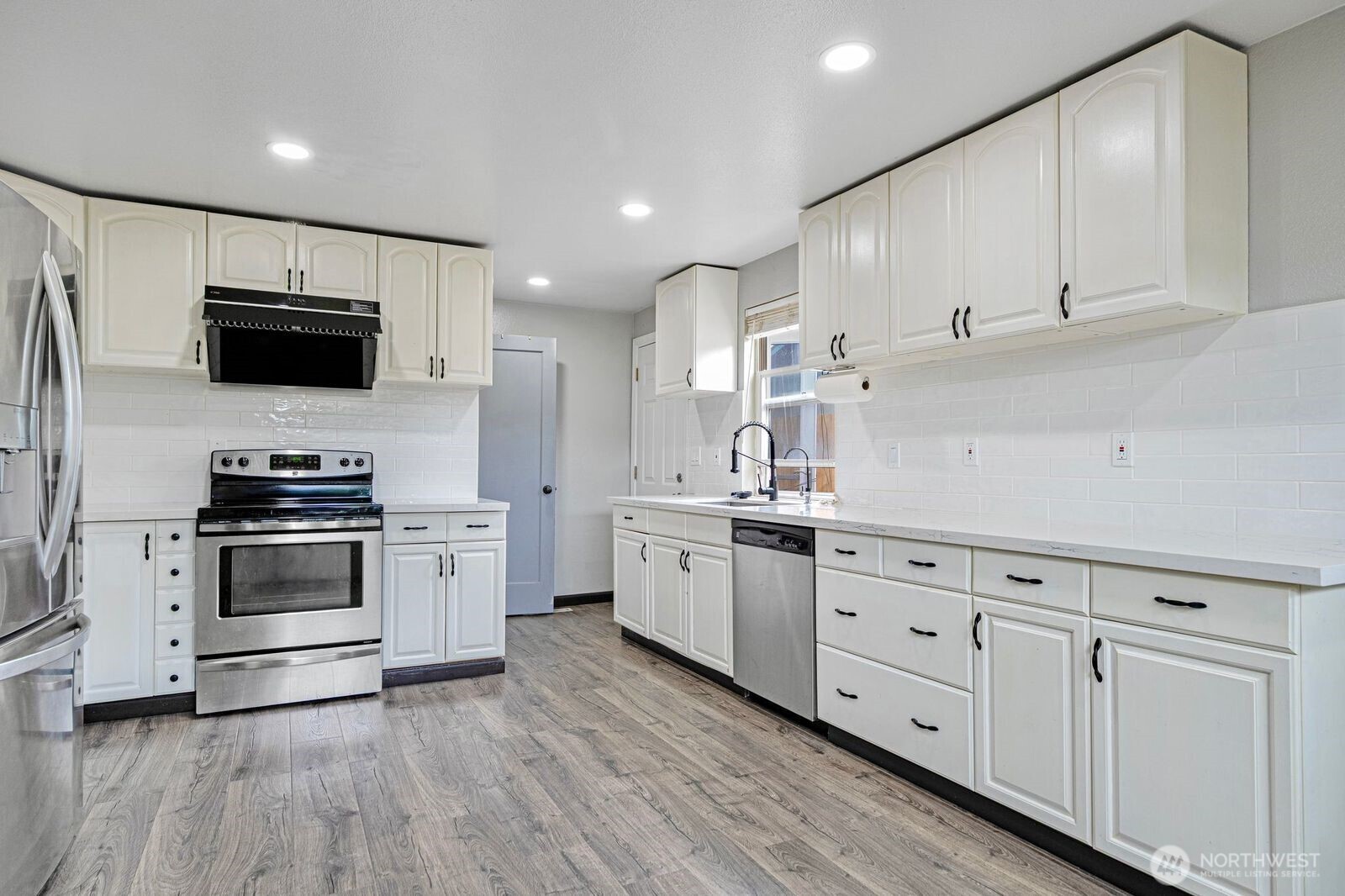 1102 156th Street E Tacoma WA 98445