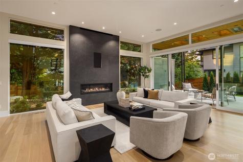 1028 89th Avenue NE Bellevue WA 98004