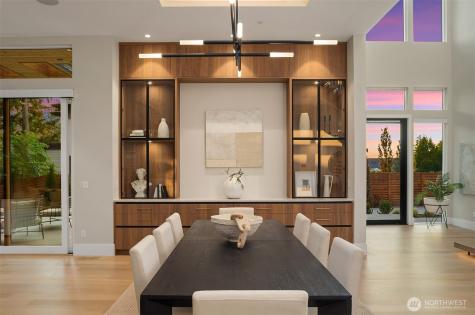 1028 89th Avenue NE Bellevue WA 98004