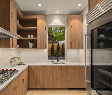 1028 89th Avenue NE Bellevue WA 98004