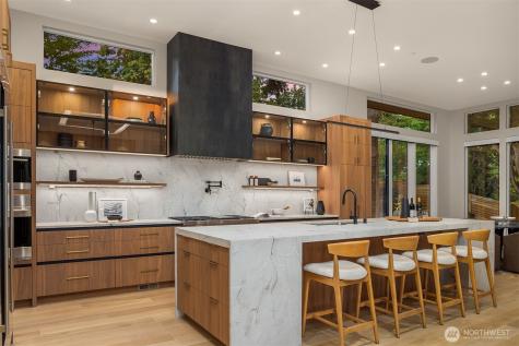 1028 89th Avenue NE Bellevue WA 98004