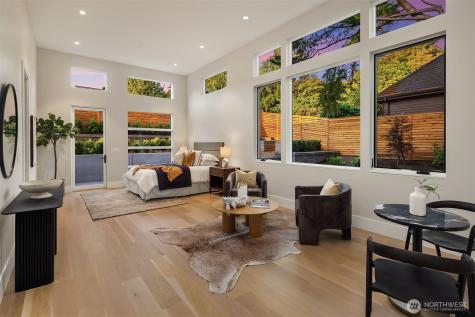 1028 89th Avenue NE Bellevue WA 98004