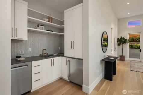 1028 89th Avenue NE Bellevue WA 98004