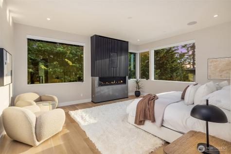 1028 89th Avenue NE Bellevue WA 98004