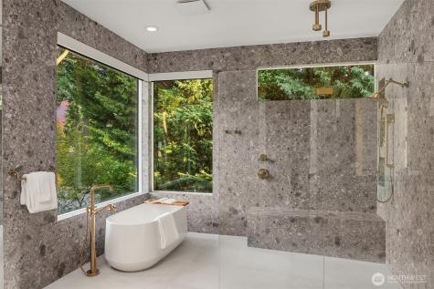 1028 89th Avenue NE Bellevue WA 98004