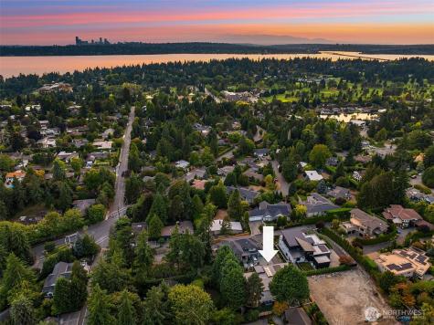 1028 89th Avenue NE Bellevue WA 98004