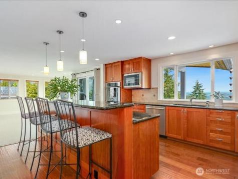 12604 88th Place NE Kirkland WA 98034