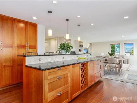 12604 88th Place NE Kirkland WA 98034