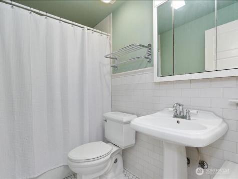 12604 88th Place NE Kirkland WA 98034