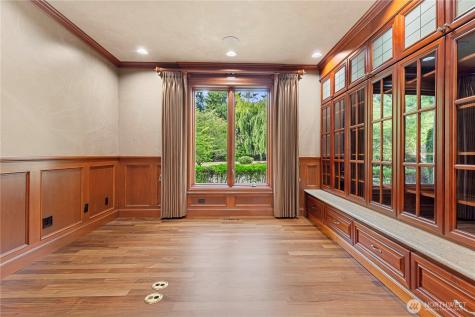 7909 78th Avenue SE Mercer Island WA 98040