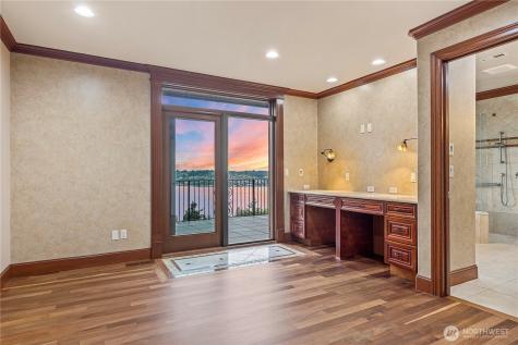 7909 78th Avenue SE Mercer Island WA 98040
