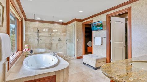 7909 78th Avenue SE Mercer Island WA 98040